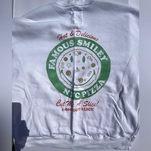 Aerie The Chill Crew Oversized Famous Smiley Pizza
Sweatshirt Medium NWOT - Picture 12 of 16